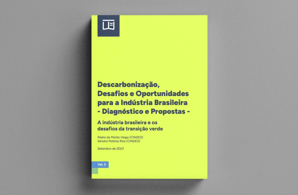 Imagem que mostra a capa de uma publicação da Fundação FHC. A capa tem cor verde-limão. Em azul, ao centro, o título da publicação: Descarbonização, Desafios e Oportunidades para a Indústria Brasileira - Diagnósticos e Propostas.